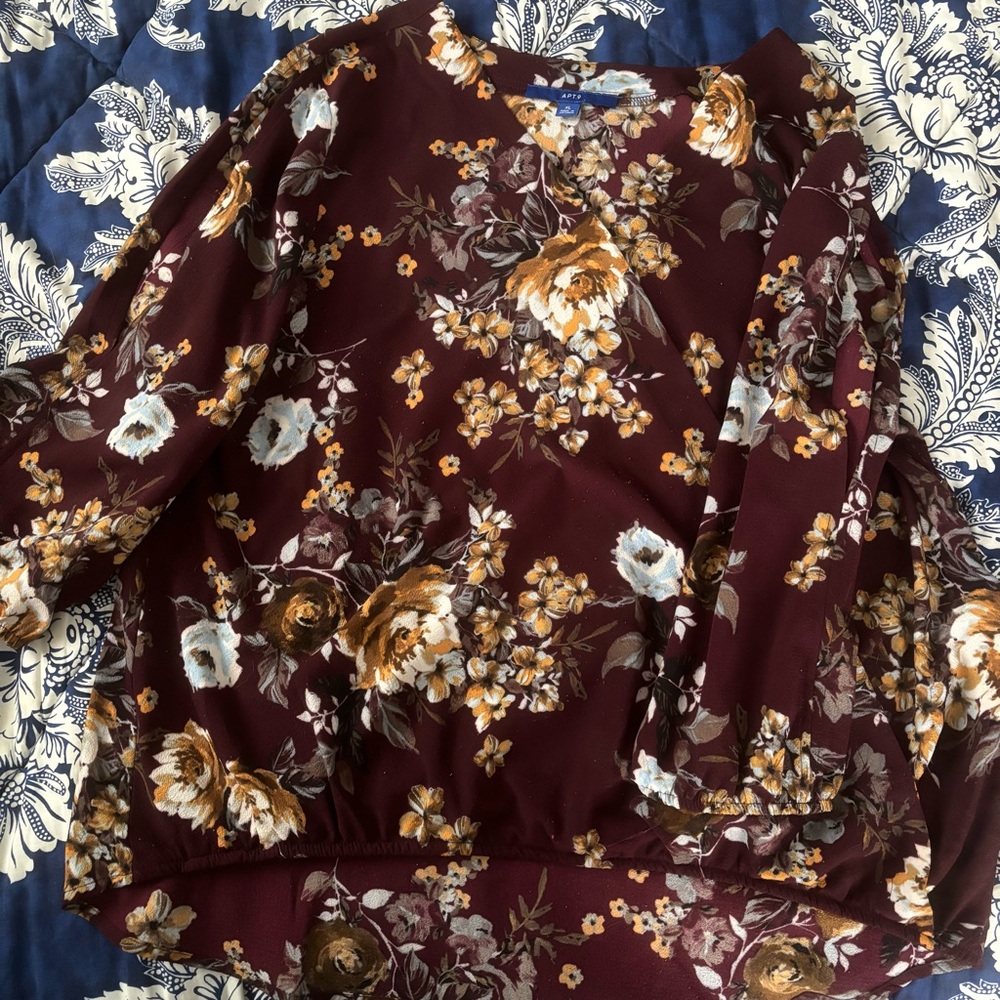 Apt. 9 Floral Burgundy Women's Top Size XL
